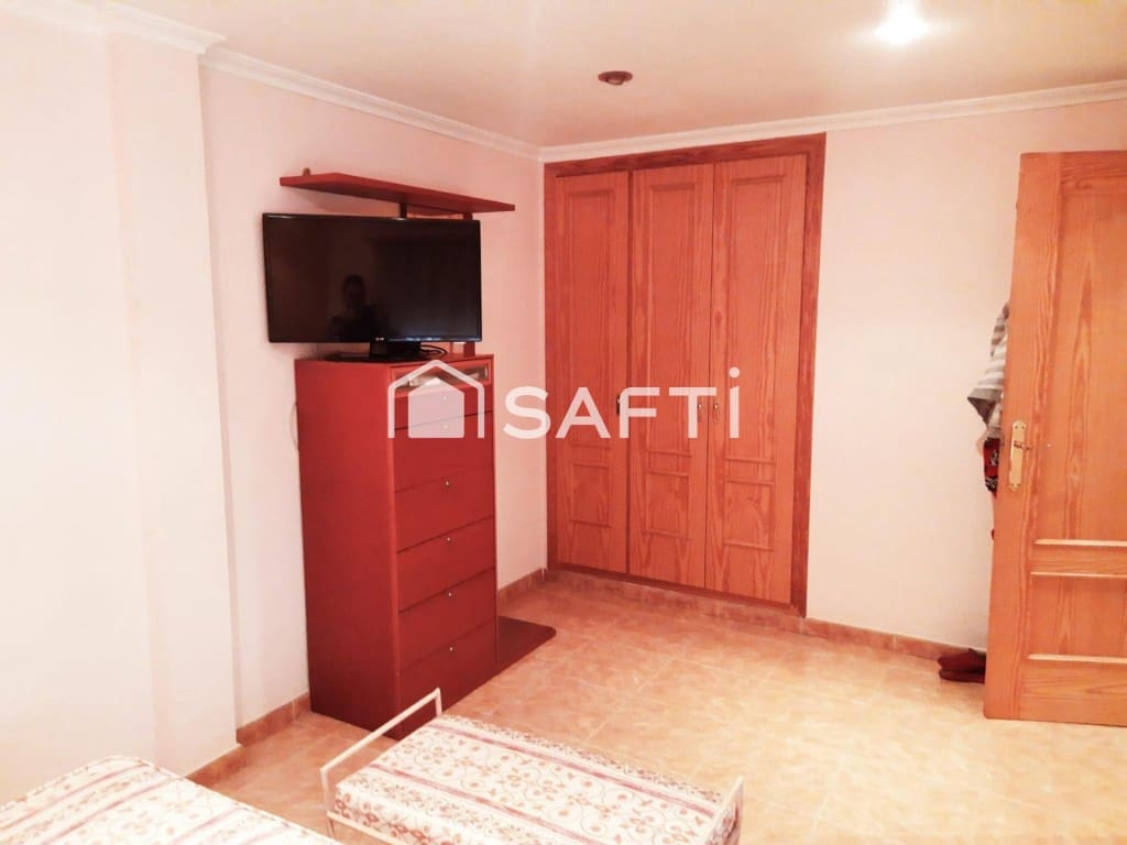 4 chambre Villa/Maison Mitoyenne à vendre à Monovar / Monover avec garage - 190 000 € (Ref: 9594928)