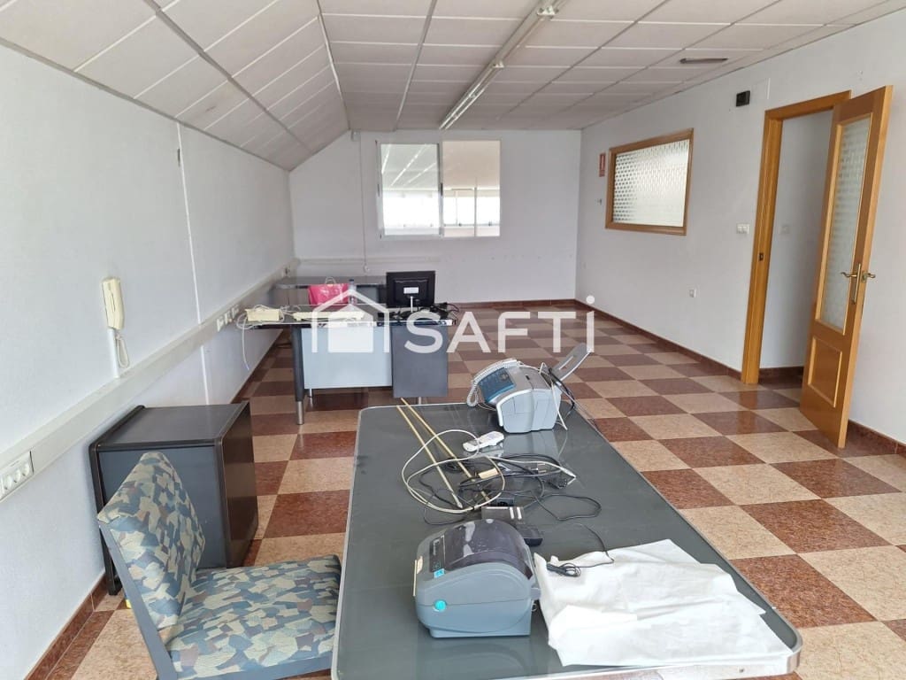 Comercial para venda em Villena - 300 000 € (Ref: 9594929)