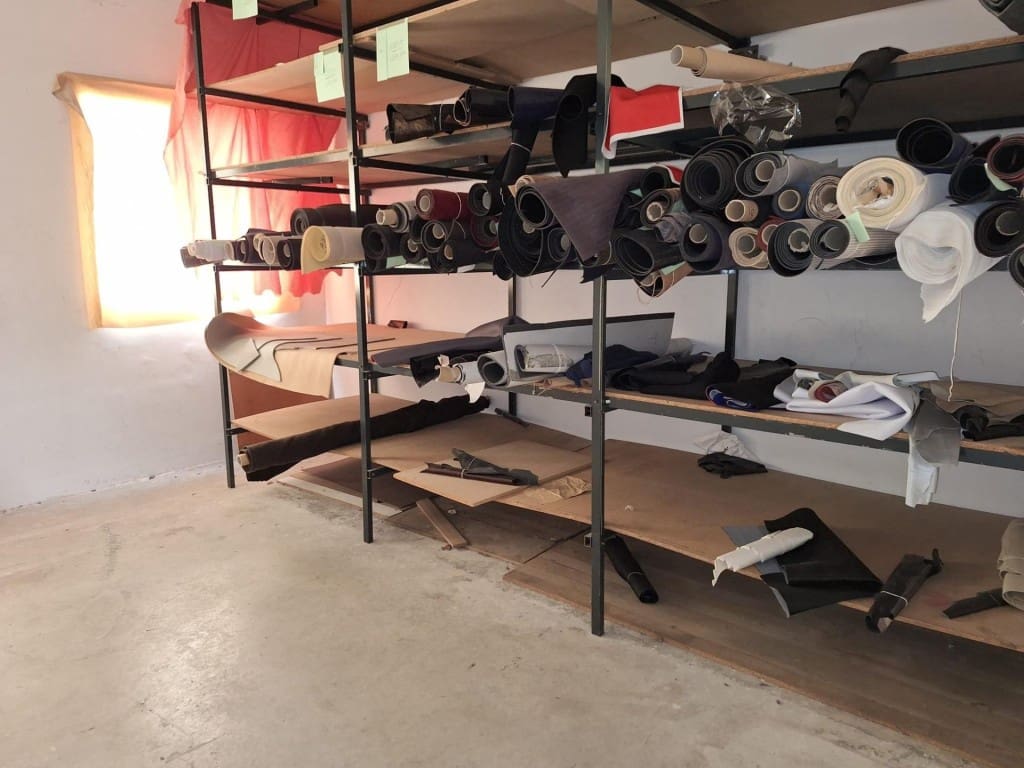 Comercial para venda em Villena - 300 000 € (Ref: 9594929)