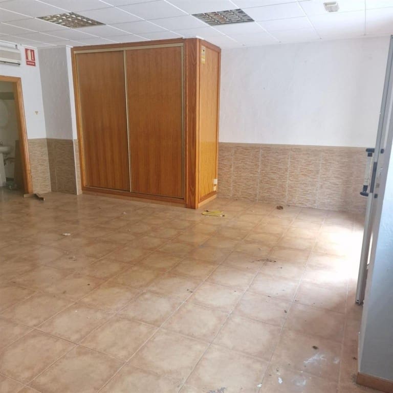Kommersiell till salu i Orihuela - 37 000 € (Ref: 9594932)