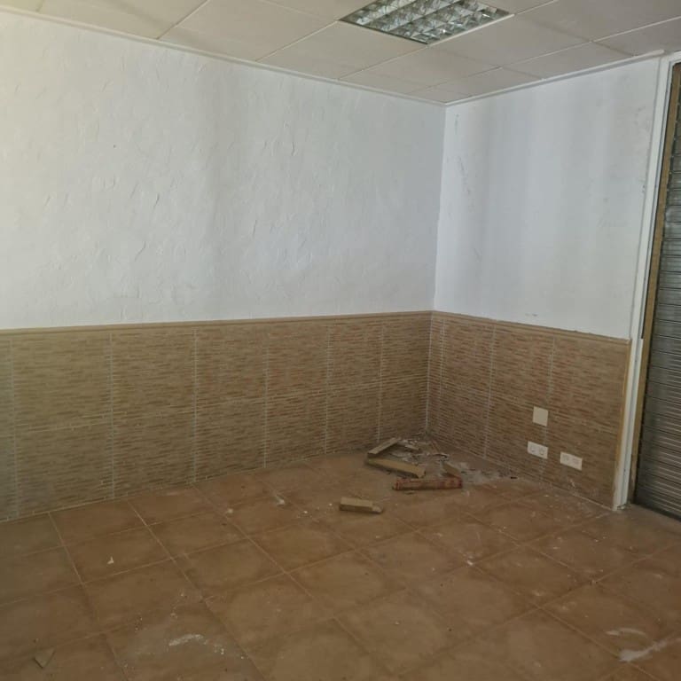 Kommersiell till salu i Orihuela - 37 000 € (Ref: 9594932)
