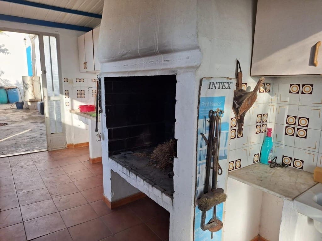 Finca/Casa Rural de 8 habitaciones en Villena en venta con piscina garaje - 205.000 € (Ref: 9594933)