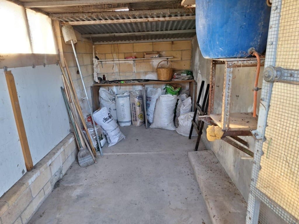 Finca/Casa Rural de 8 habitaciones en Villena en venta con piscina garaje - 205.000 € (Ref: 9594933)