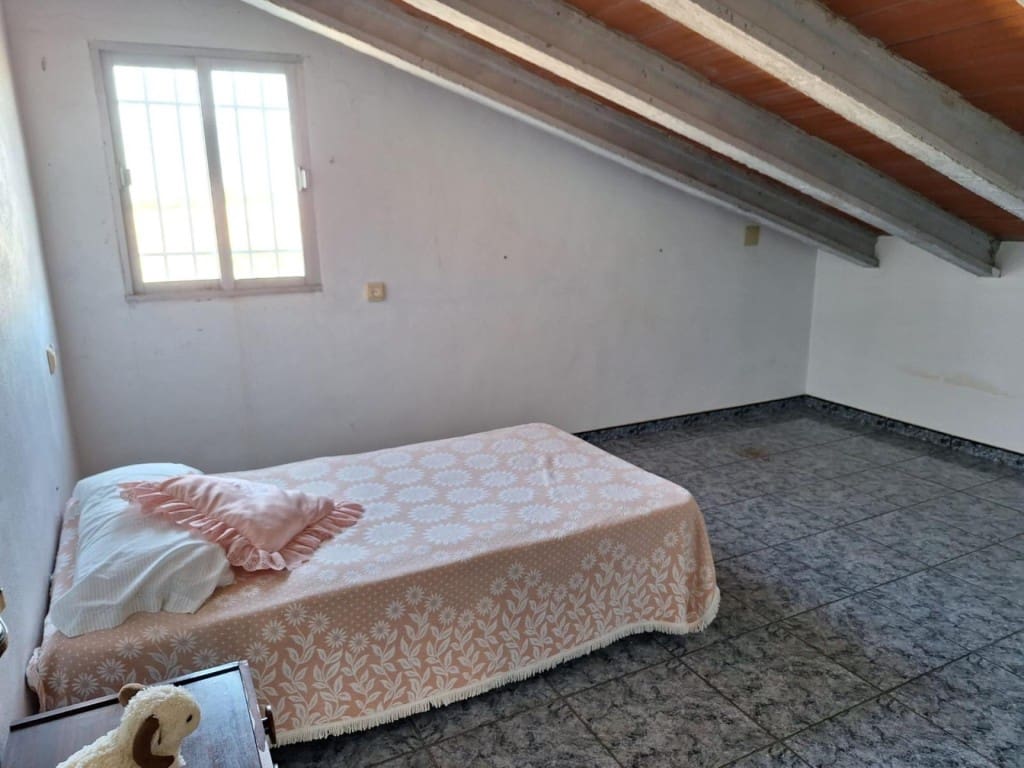 Finca/Casa Rural de 8 habitaciones en Villena en venta con piscina garaje - 205.000 € (Ref: 9594933)
