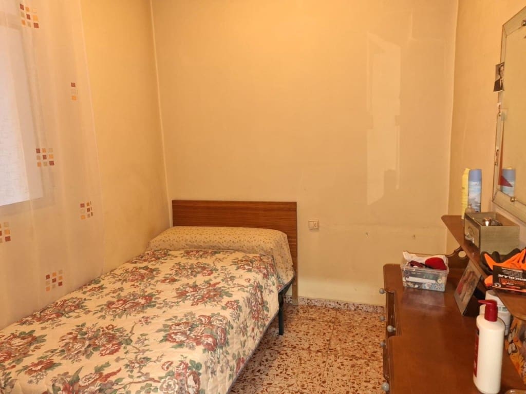 Finca/Casa Rural de 8 habitaciones en Villena en venta con piscina garaje - 205.000 € (Ref: 9594933)