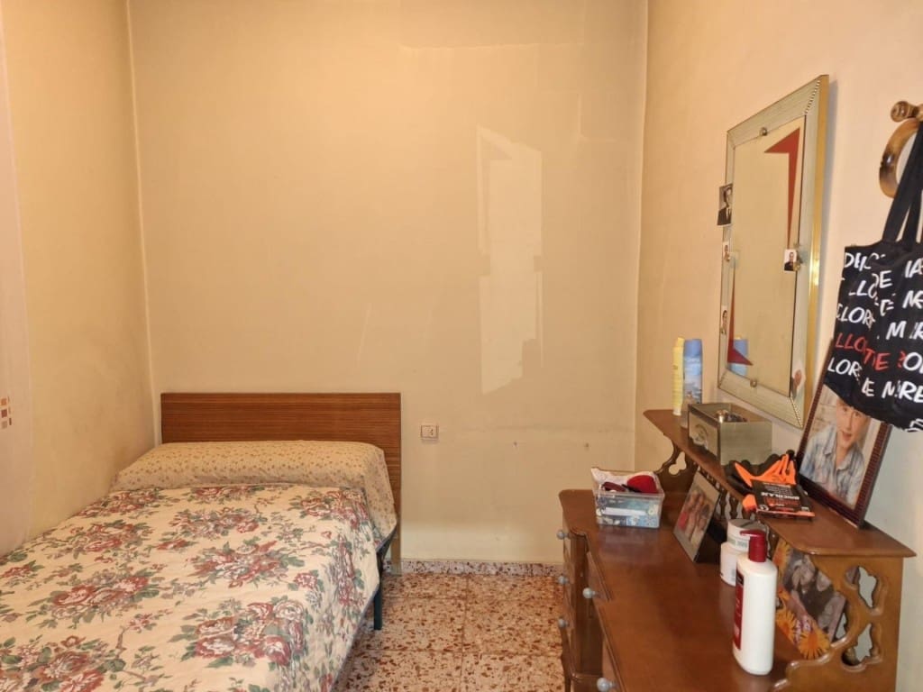 Finca/Casa Rural de 8 habitaciones en Villena en venta con piscina garaje - 205.000 € (Ref: 9594933)