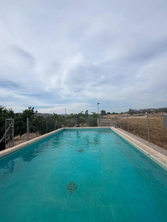 Finca/Casa Rural de 8 habitaciones en Villena en venta con piscina garaje - 205.000 € (Ref: 9594933)