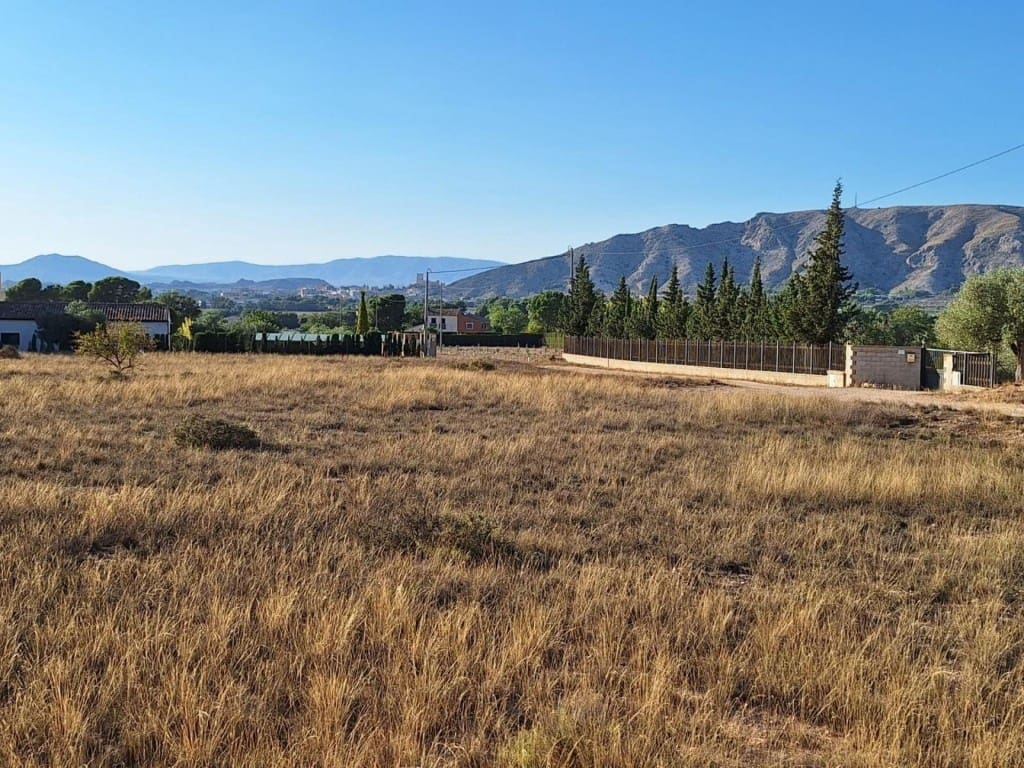 Finca/Casa Rural de 8 habitaciones en Villena en venta con piscina garaje - 205.000 € (Ref: 9594933)