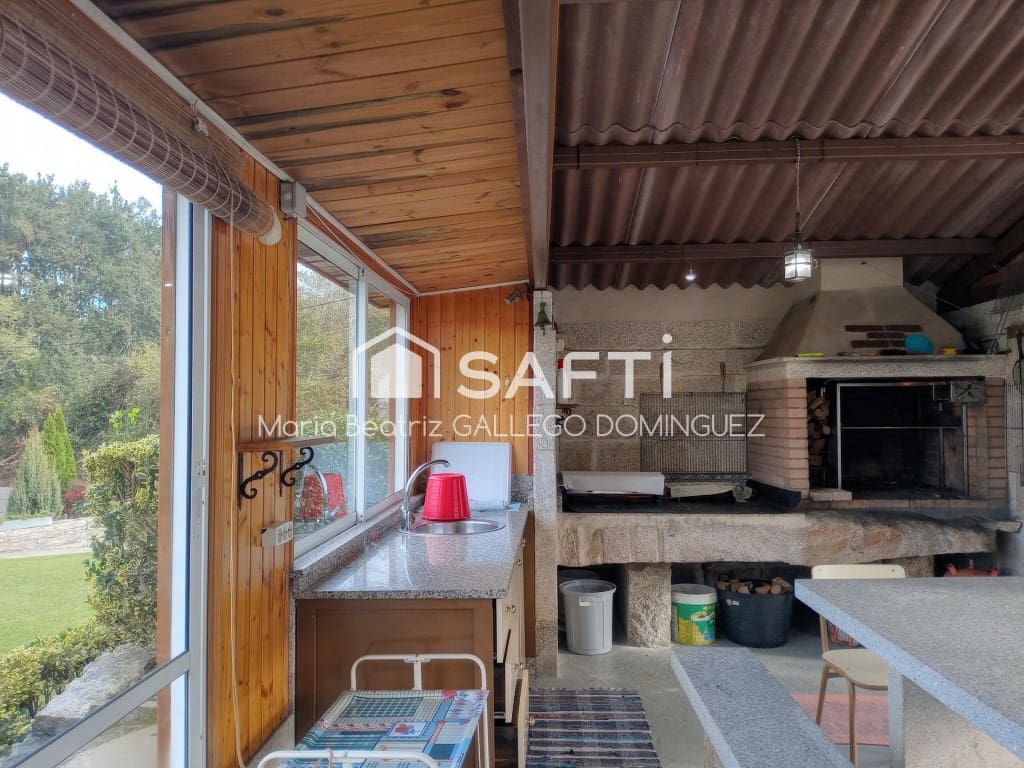 4 bedroom Finca/Country House for sale in Ponteareas with pool garage - € 395,000 (Ref: 9594936)