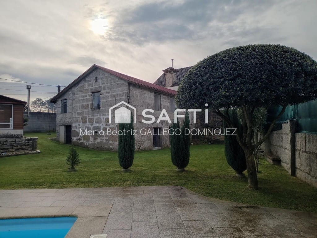 4 bedroom Finca/Country House for sale in Ponteareas with pool garage - € 395,000 (Ref: 9594936)