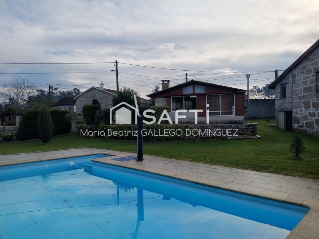 4 bedroom Finca/Country House for sale in Ponteareas with pool garage - € 395,000 (Ref: 9594936)