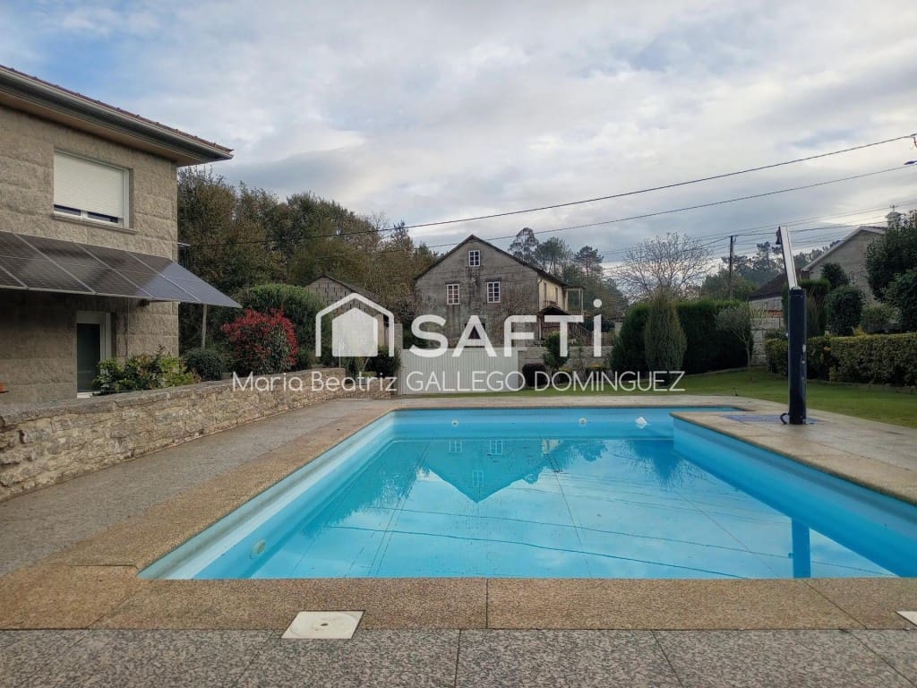 4 bedroom Finca/Country House for sale in Ponteareas with pool garage - € 395,000 (Ref: 9594936)