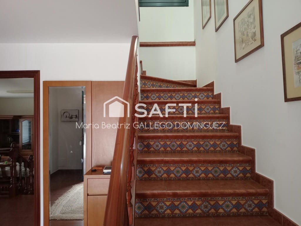 Chalet de 3 habitaciones en Bueu en venta con piscina garaje - 625.000 € (Ref: 9594937)