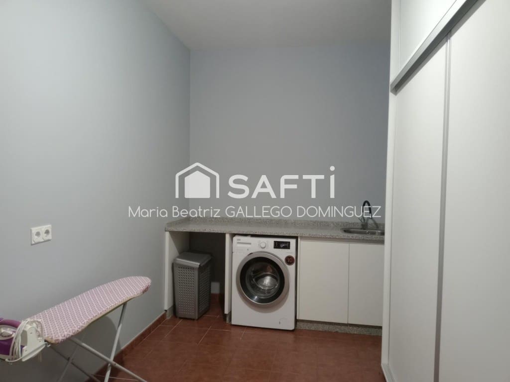 Chalet de 3 habitaciones en Bueu en venta con piscina garaje - 625.000 € (Ref: 9594937)