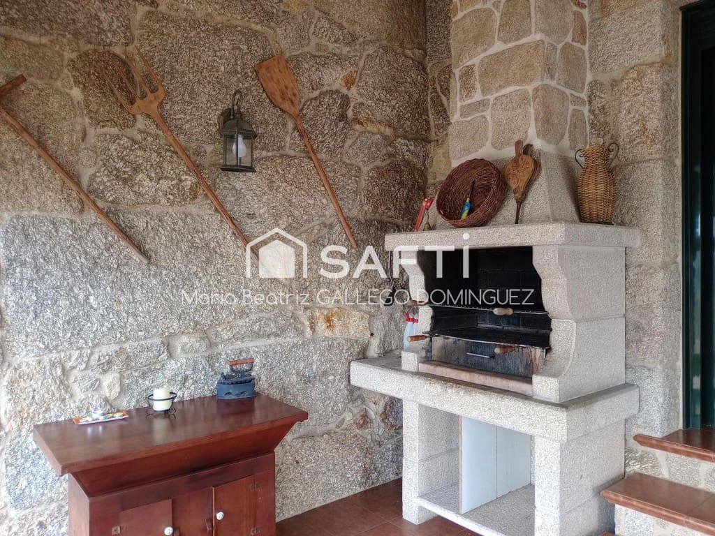 Chalet de 3 habitaciones en Bueu en venta con piscina garaje - 625.000 € (Ref: 9594937)