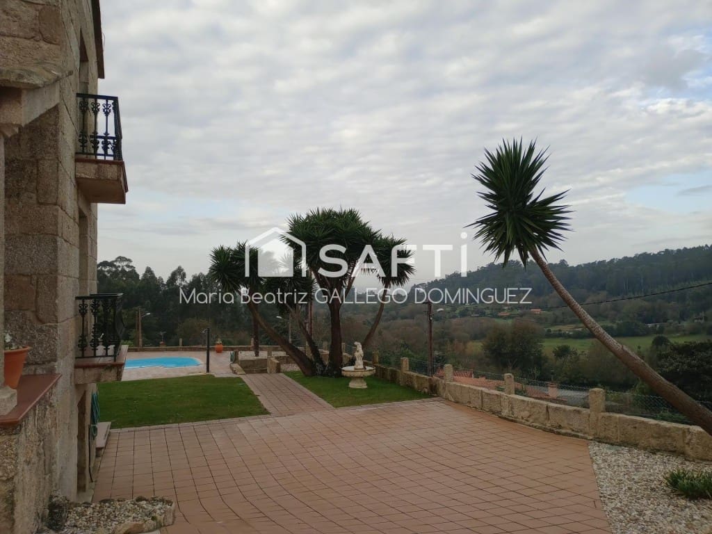 Chalet de 3 habitaciones en Bueu en venta con piscina garaje - 625.000 € (Ref: 9594937)