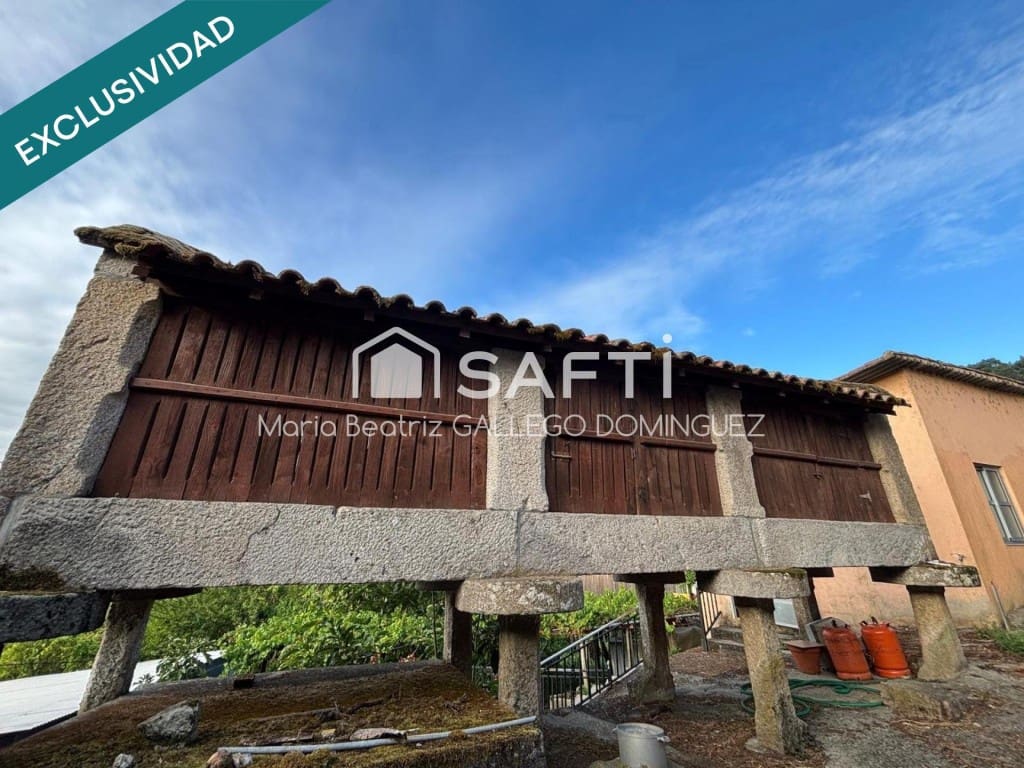 5 bedroom Finca/Country House for sale in Arbo with garage - € 159,995 (Ref: 9594938)