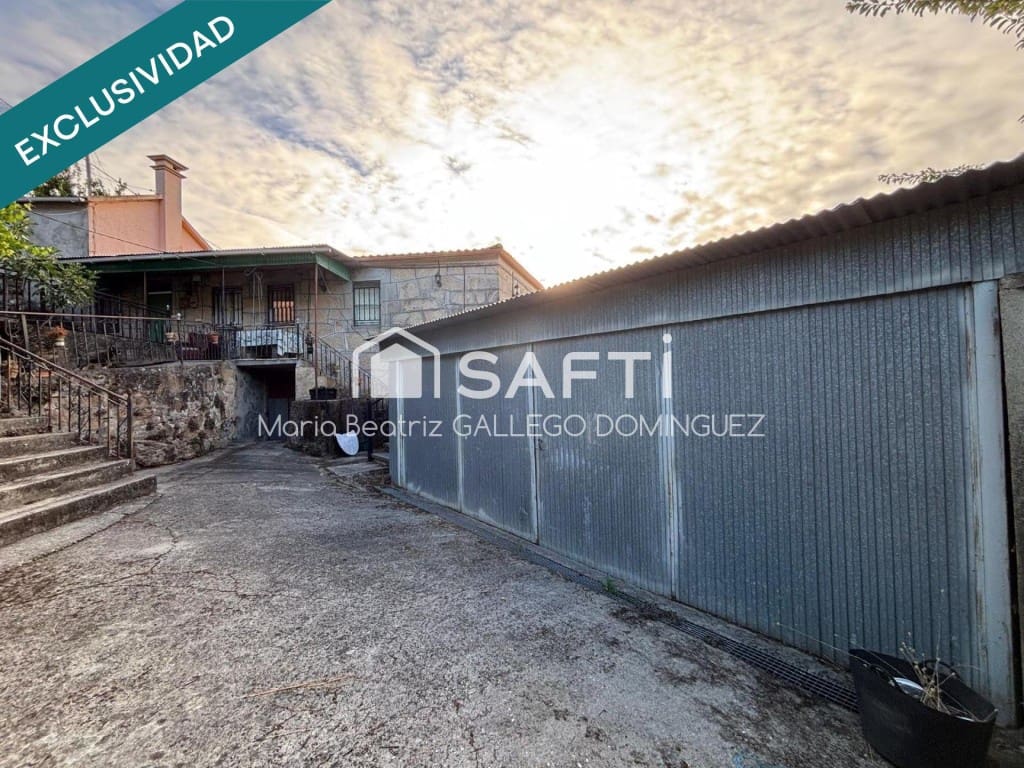 5 bedroom Finca/Country House for sale in Arbo with garage - € 159,995 (Ref: 9594938)