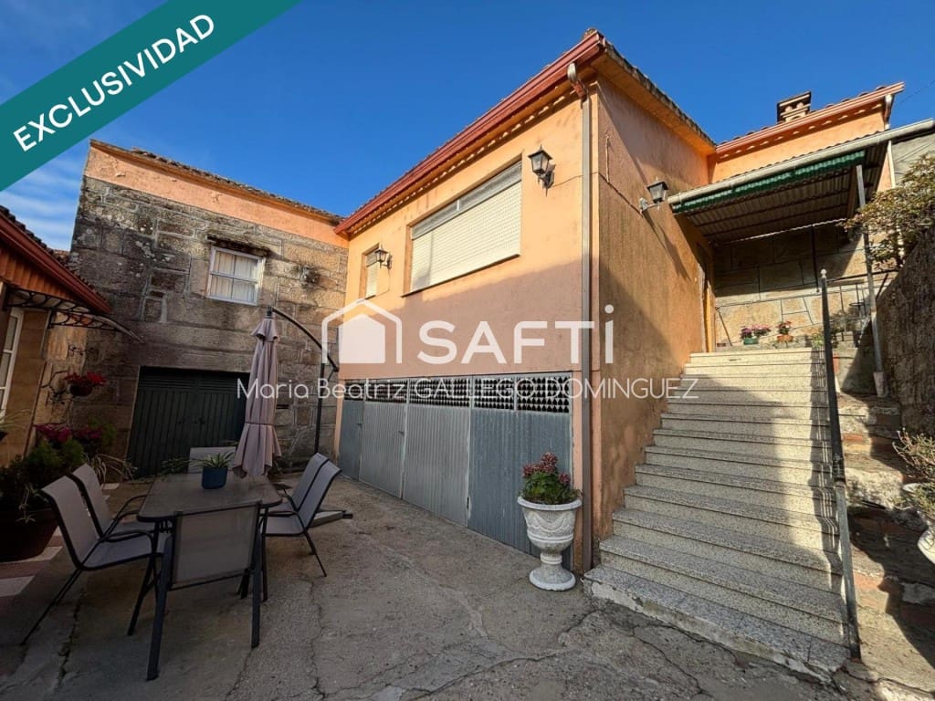 5 bedroom Finca/Country House for sale in Arbo with garage - € 159,995 (Ref: 9594938)