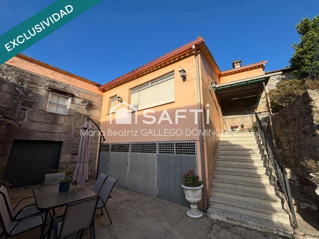 5 bedroom Finca/Country House for sale in Arbo with garage - € 159,995 (Ref: 9594938)