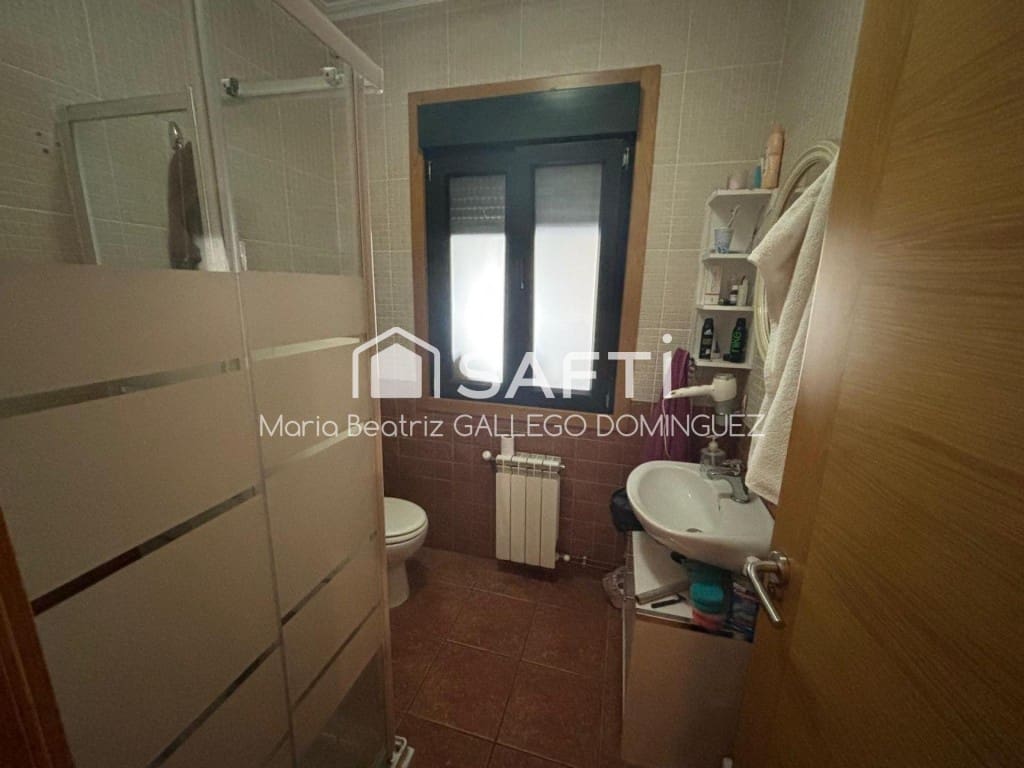 3 bedroom Villa for sale in Ponteareas with pool garage - € 229,990 (Ref: 9594940)