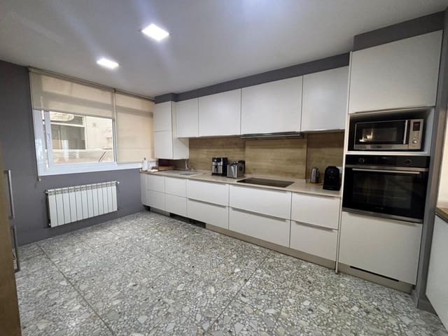 5 makuuhuone Huoneisto myytävänä paikassa Vigo - 310 000 € (Ref: 9594942)