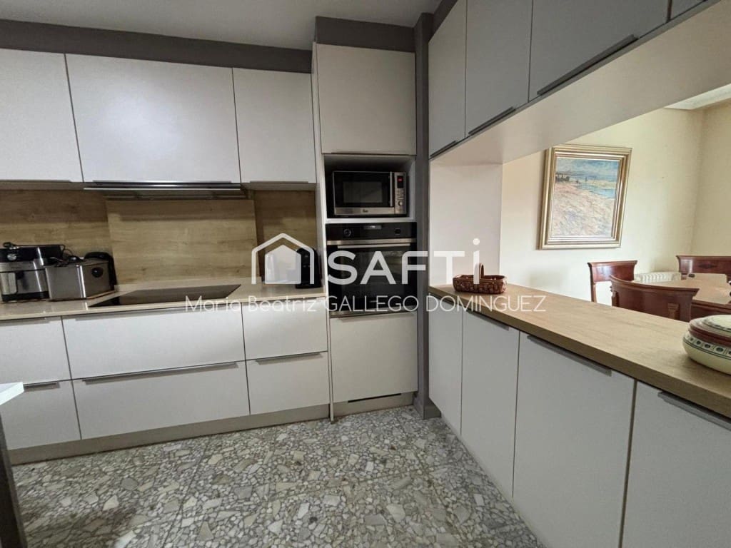 5 makuuhuone Huoneisto myytävänä paikassa Vigo - 310 000 € (Ref: 9594942)