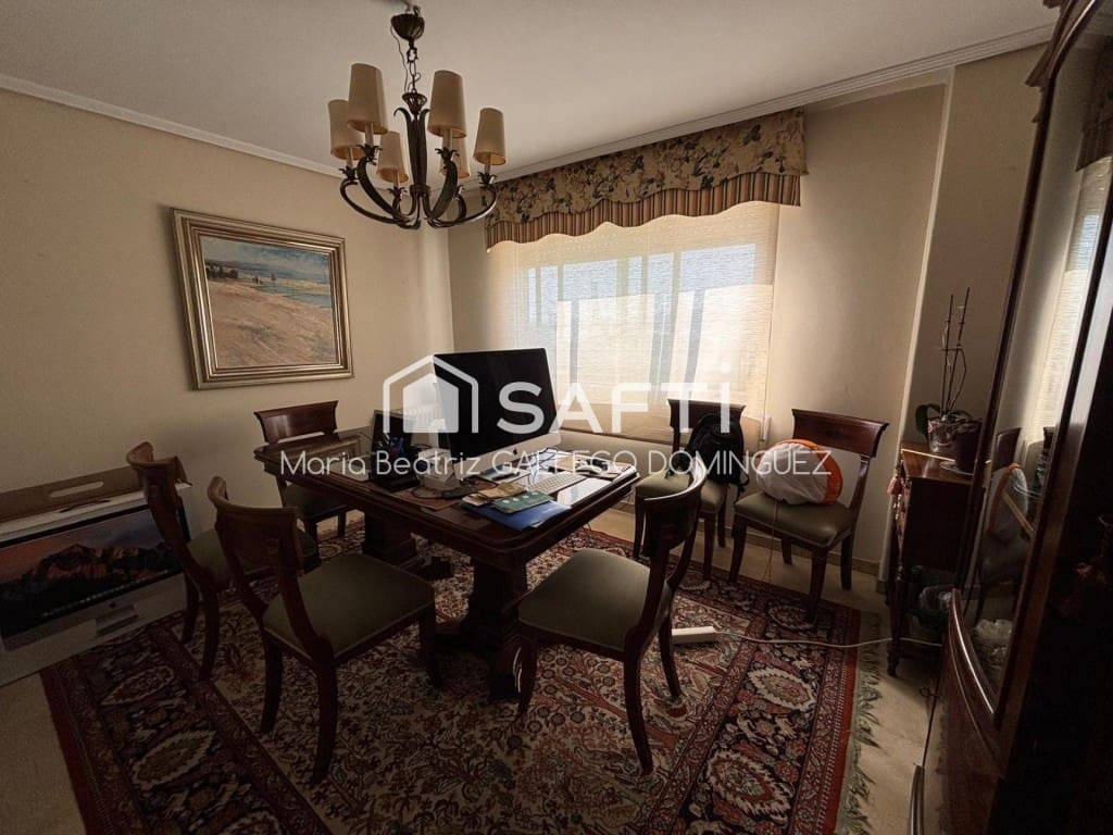 5 makuuhuone Huoneisto myytävänä paikassa Vigo - 310 000 € (Ref: 9594942)