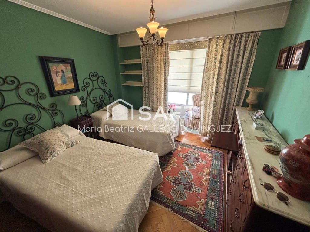 5 makuuhuone Huoneisto myytävänä paikassa Vigo - 310 000 € (Ref: 9594942)