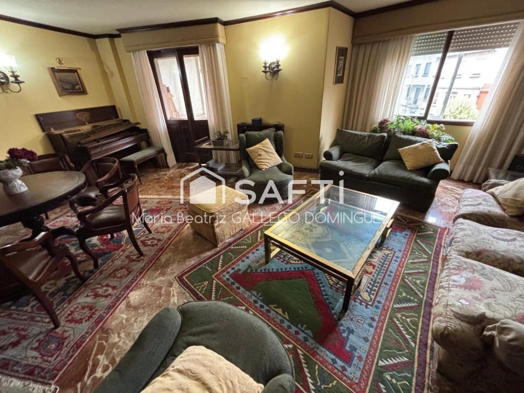 5 makuuhuone Huoneisto myytävänä paikassa Vigo - 310 000 € (Ref: 9594942)