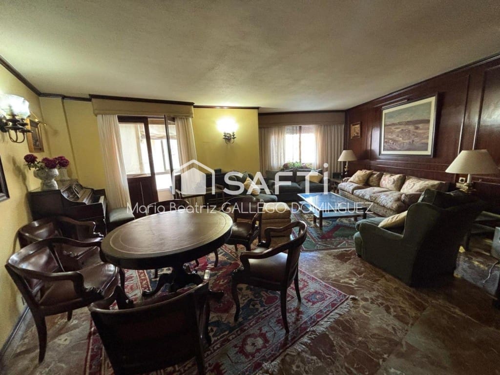 5 makuuhuone Huoneisto myytävänä paikassa Vigo - 310 000 € (Ref: 9594942)