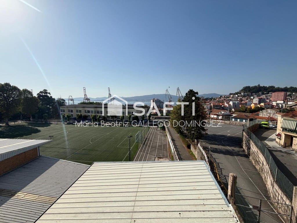 5 makuuhuone Huoneisto myytävänä paikassa Vigo - 310 000 € (Ref: 9594942)