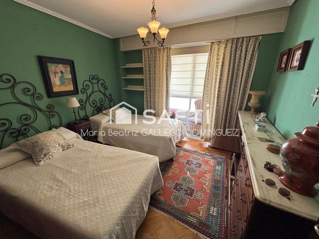 5 makuuhuone Huoneisto myytävänä paikassa Vigo - 310 000 € (Ref: 9594942)