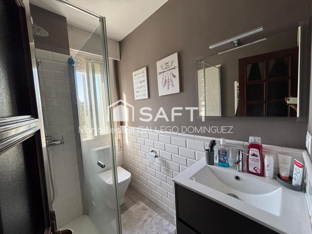 5 makuuhuone Huoneisto myytävänä paikassa Vigo - 310 000 € (Ref: 9594942)