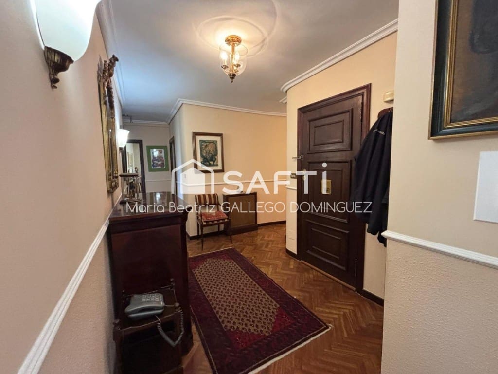 5 makuuhuone Huoneisto myytävänä paikassa Vigo - 310 000 € (Ref: 9594942)