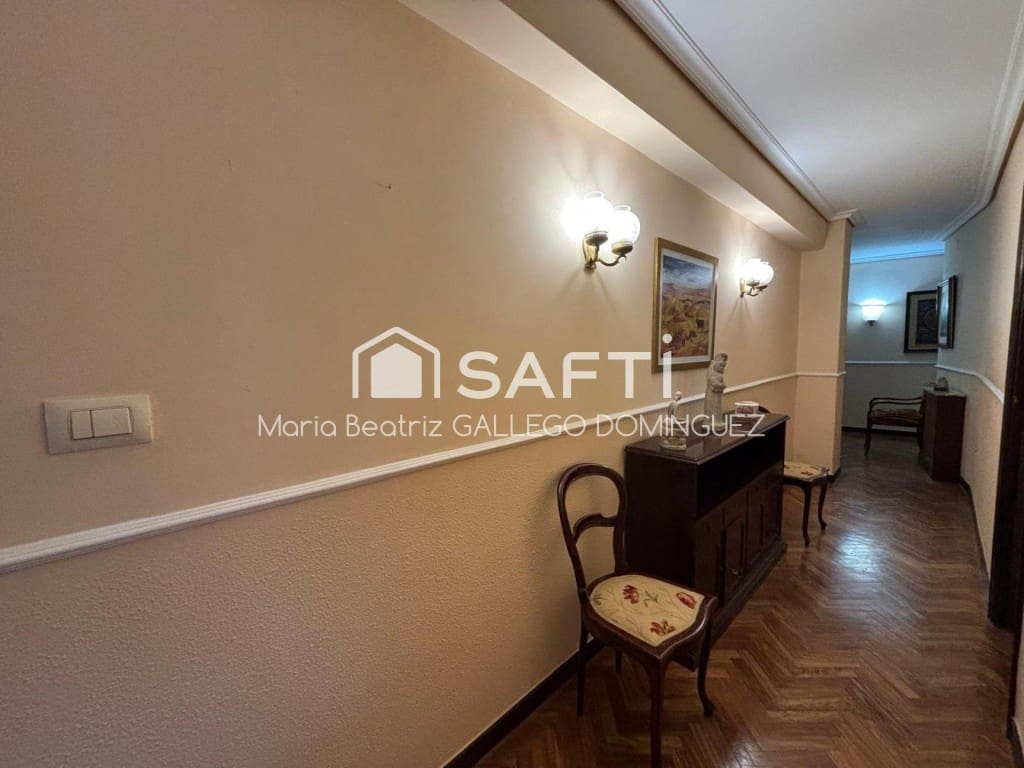 5 makuuhuone Huoneisto myytävänä paikassa Vigo - 310 000 € (Ref: 9594942)