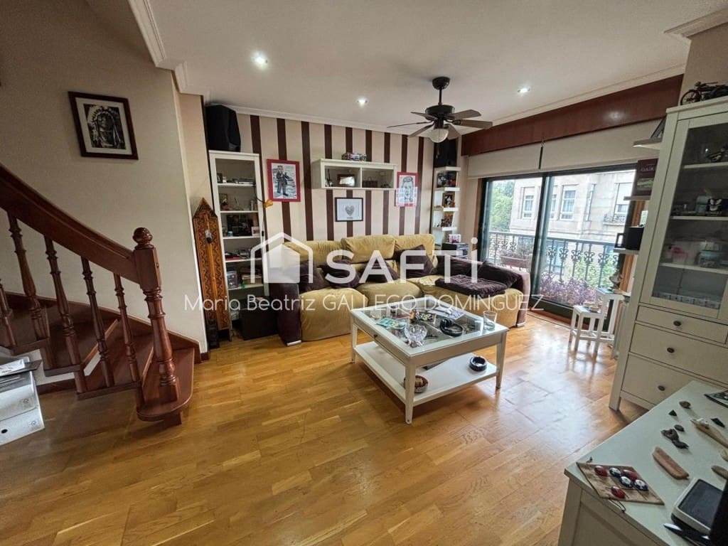 3 makuuhuone Asunto myytävänä paikassa Vigo mukana 
autotalli - 295 000 € (Ref: 9594943)