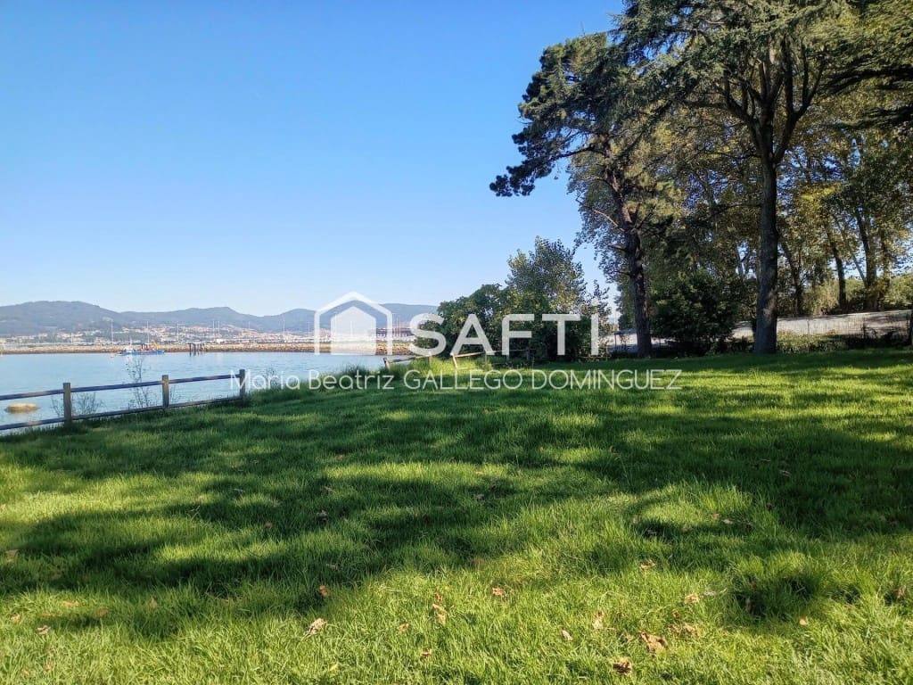 3 makuuhuone Asunto myytävänä paikassa Vigo mukana 
autotalli - 295 000 € (Ref: 9594943)