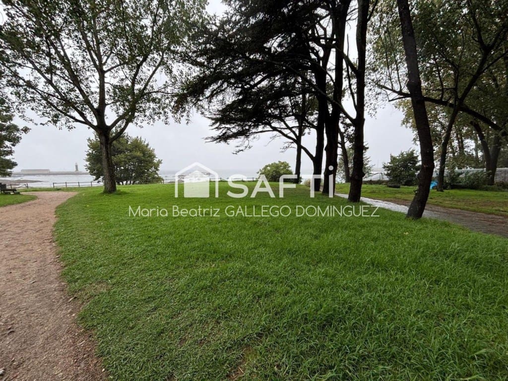 3 makuuhuone Asunto myytävänä paikassa Vigo mukana 
autotalli - 295 000 € (Ref: 9594943)