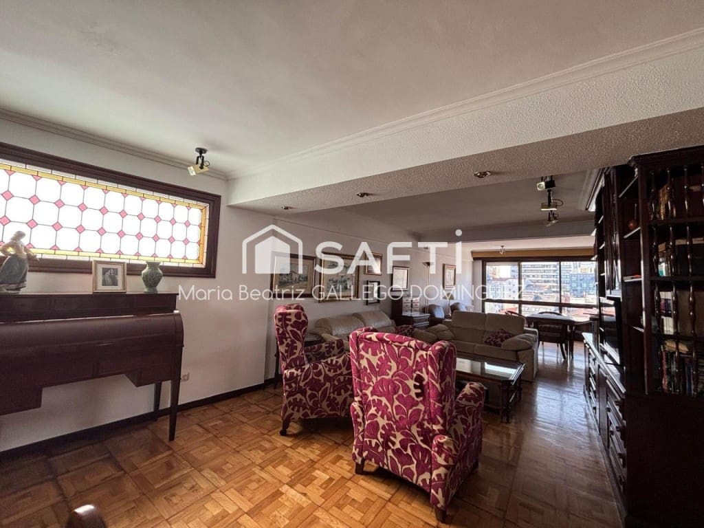 6 makuuhuone Asunto myytävänä paikassa Vigo - 795 000 € (Ref: 9594944)