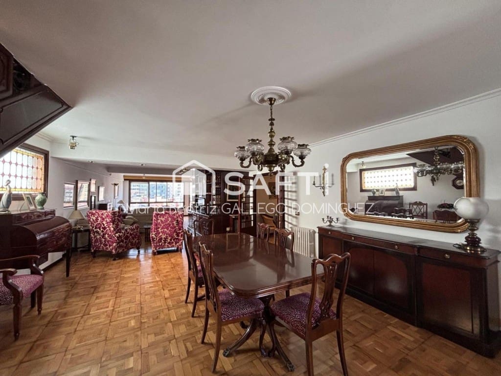 6 makuuhuone Asunto myytävänä paikassa Vigo - 795 000 € (Ref: 9594944)