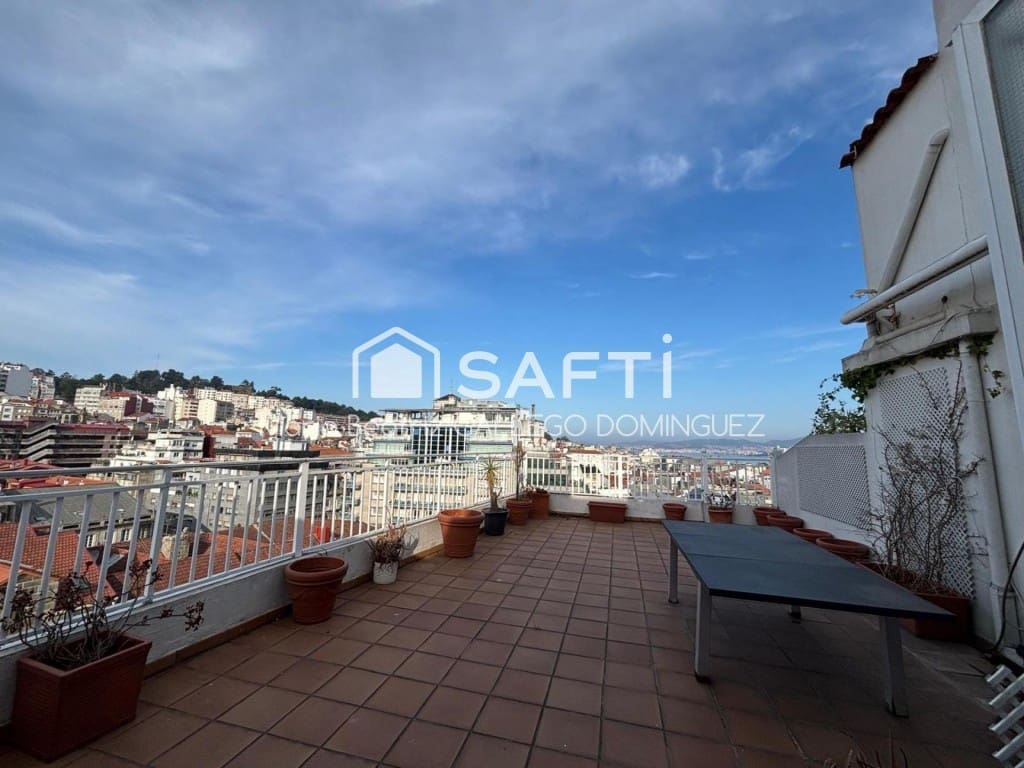 6 makuuhuone Asunto myytävänä paikassa Vigo - 795 000 € (Ref: 9594944)