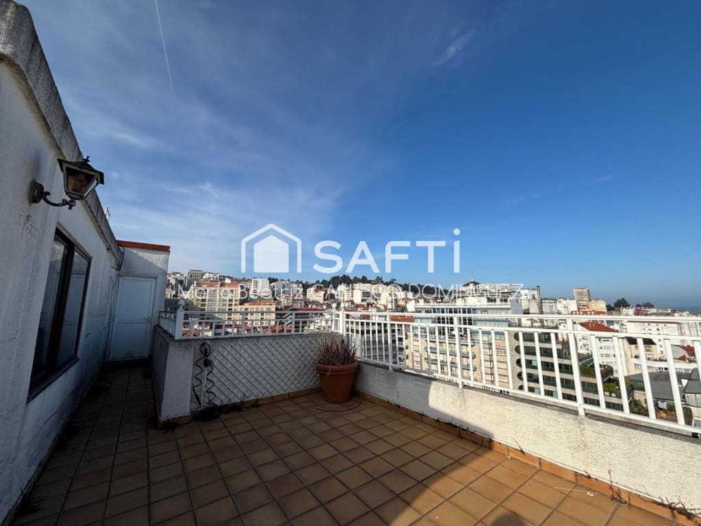 6 makuuhuone Asunto myytävänä paikassa Vigo - 795 000 € (Ref: 9594944)