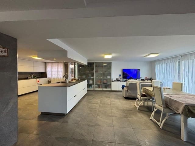 7 chambre Villa/Maison à vendre à Nigrán avec piscine garage - 615 000 € (Ref: 9594945)