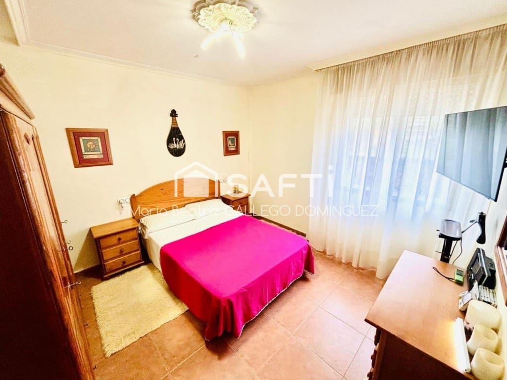 Chalet de 7 habitaciones en Moaña en venta con garaje - 440.000 € (Ref: 9594947)