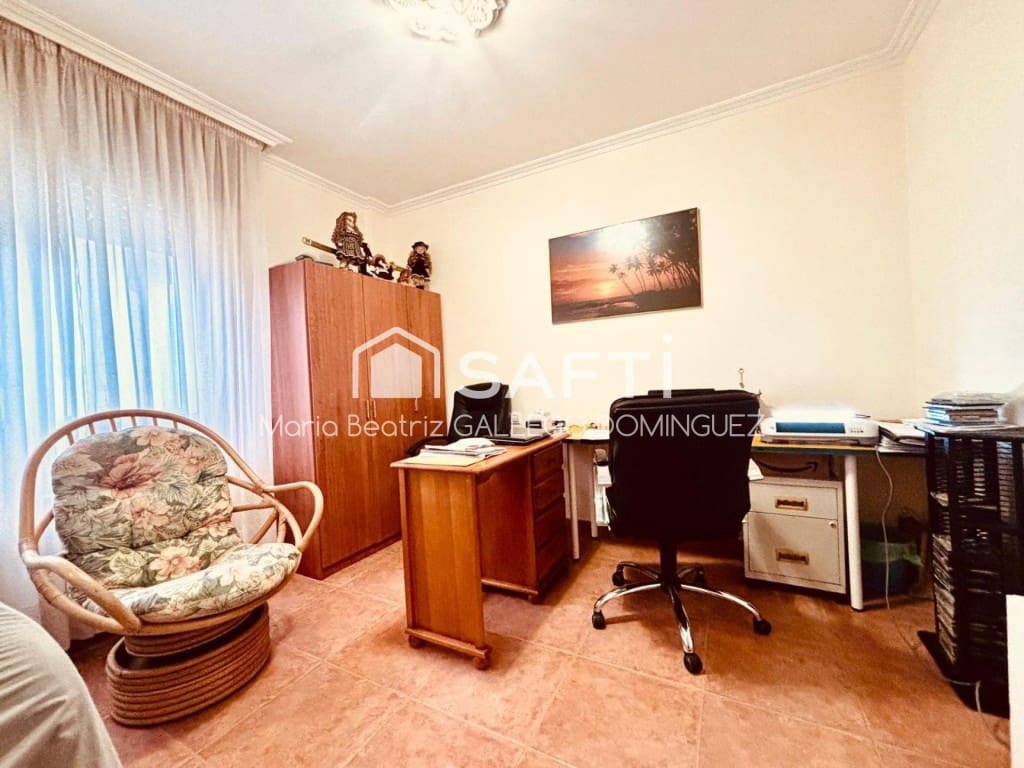 Chalet de 7 habitaciones en Moaña en venta con garaje - 440.000 € (Ref: 9594947)