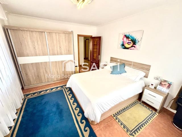 Chalet de 7 habitaciones en Moaña en venta con garaje - 440.000 € (Ref: 9594947)