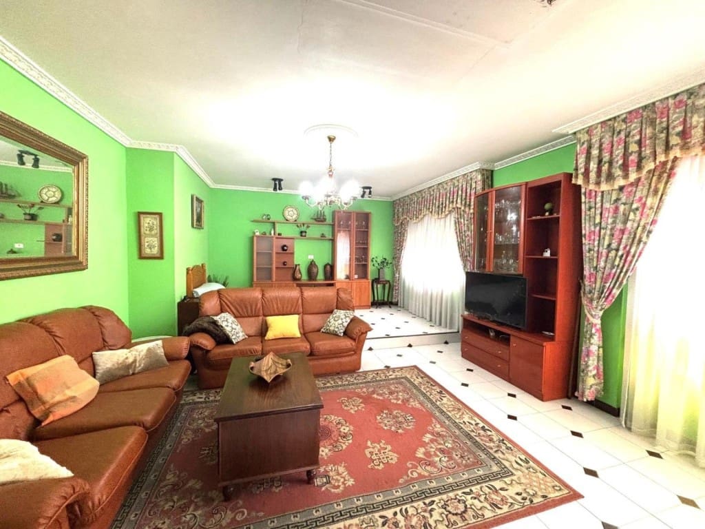 Chalet de 7 habitaciones en Moaña en venta con garaje - 440.000 € (Ref: 9594947)