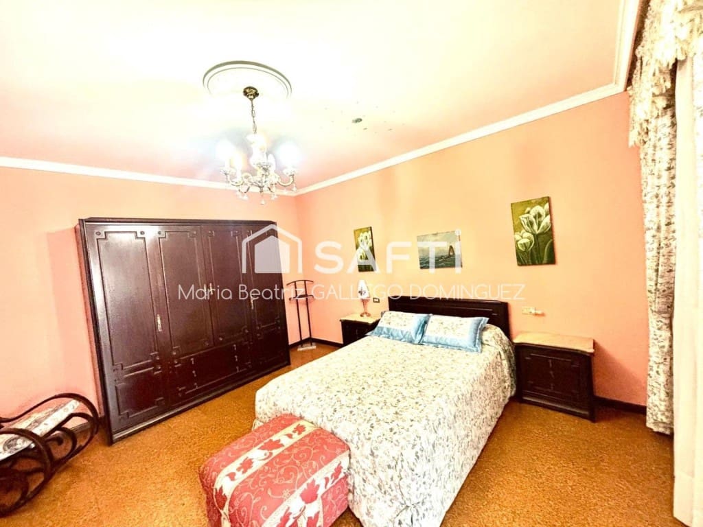 Chalet de 7 habitaciones en Moaña en venta con garaje - 440.000 € (Ref: 9594947)