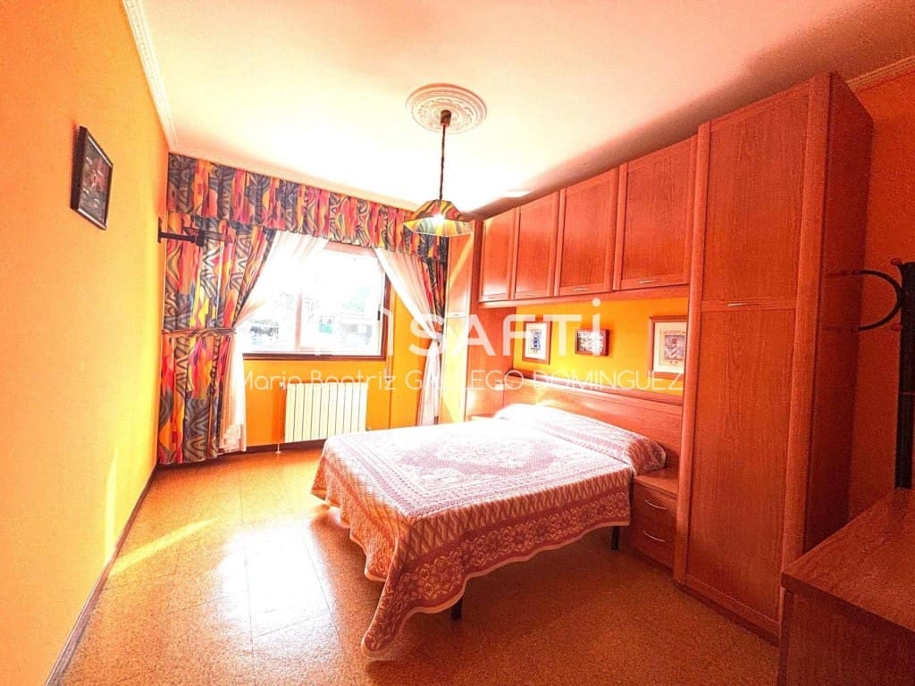 Chalet de 7 habitaciones en Moaña en venta con garaje - 440.000 € (Ref: 9594947)